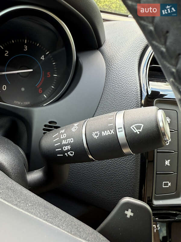 Седан Jaguar XE 2017 в Киеве фото 22 Седан Jaguar XE 2017 в Киеве