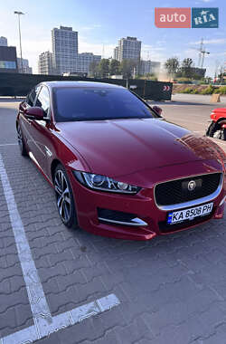 Седан Jaguar XE 2016 в Києві
