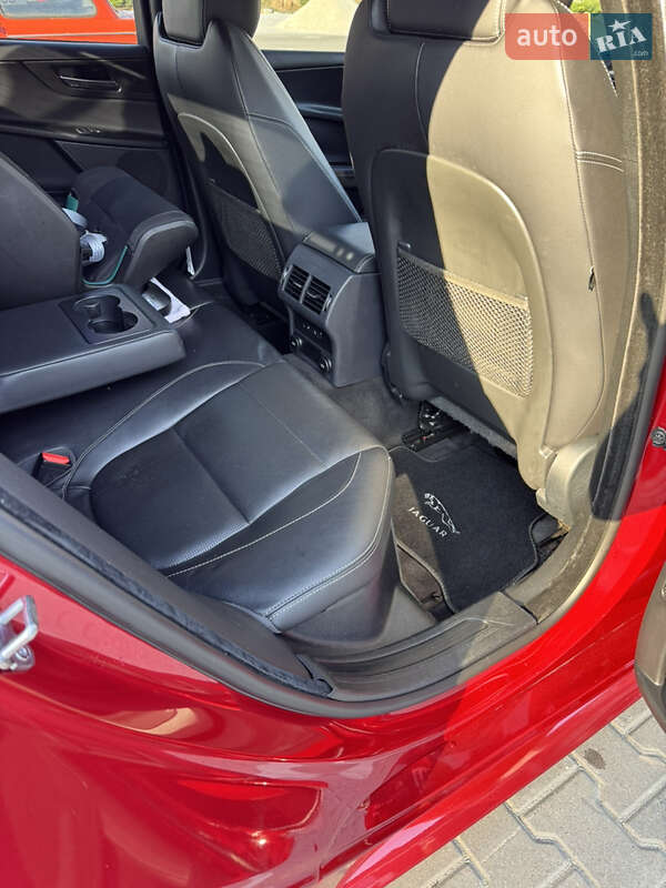 Седан Jaguar XE 2016 в Киеве