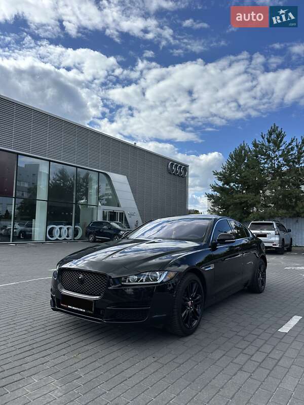 Седан Jaguar XE 2017 в Киеве фото 2 Седан Jaguar XE 2017 в Киеве