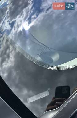 Седан Jaguar XE 2017 в 
