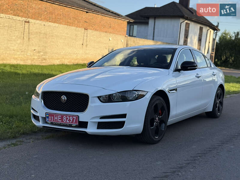 Jaguar XE 2016