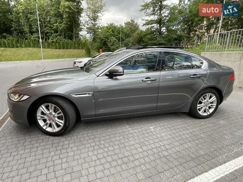 Седан Jaguar XE 2017 в Львове фото 34 Седан Jaguar XE 2017 в Львове