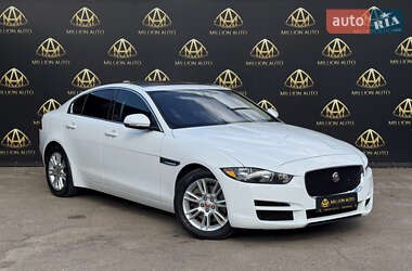 Седан Jaguar XE 2019 в Києві