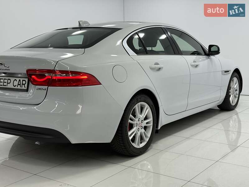 Седан Jaguar XE 2016 в Одесі фото 15 Седан Jaguar XE 2016 в Одесі