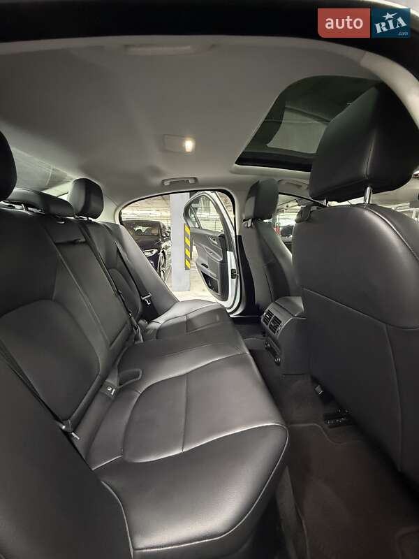 Седан Jaguar XE 2016 в Одесі фото 33 Седан Jaguar XE 2016 в Одесі