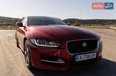 Седан Jaguar XE 2015 в Киеве