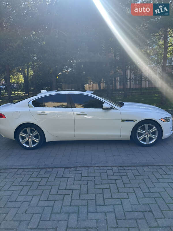 Седан Jaguar XE 2016 в Львові фото 8 Седан Jaguar XE 2016 в Львові