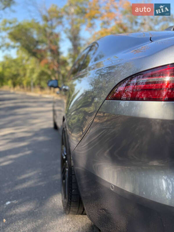 Седан Jaguar XE 2019 в Одесі