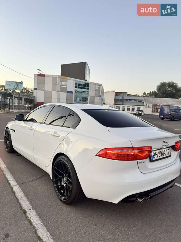 Седан Jaguar XE 2016 в Одесі фото 10 Седан Jaguar XE 2016 в Одесі