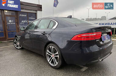 Седан Jaguar XE 2016 в Киеве