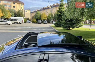 Седан Jaguar XE 2016 в 
