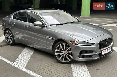 Седан Jaguar XE 2020 в Киеве
