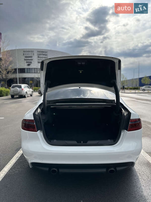 Седан Jaguar XE 2017 в Києві фото 7 Седан Jaguar XE 2017 в Києві