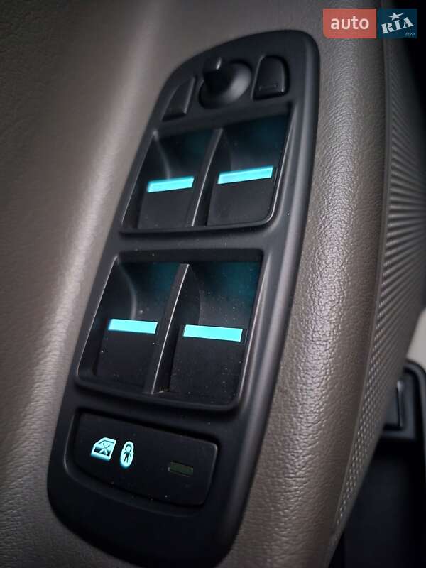 Седан Jaguar XE 2016 в Кременчуці фото 33 Седан Jaguar XE 2016 в Кременчуці