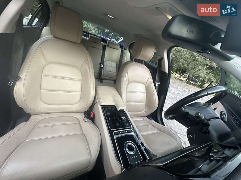 Седан Jaguar XE 2015 в Киеве фото 10 Седан Jaguar XE 2015 в Киеве