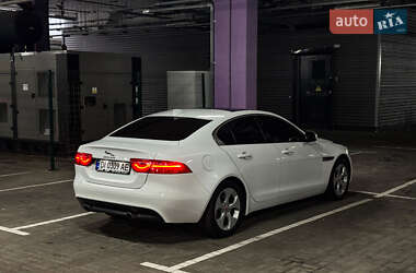 Седан Jaguar XE 2016 в Киеве