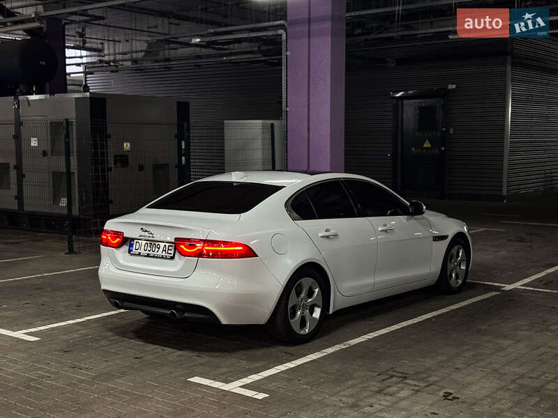 Седан Jaguar XE 2016 в Києві фото 3 Седан Jaguar XE 2016 в Києві