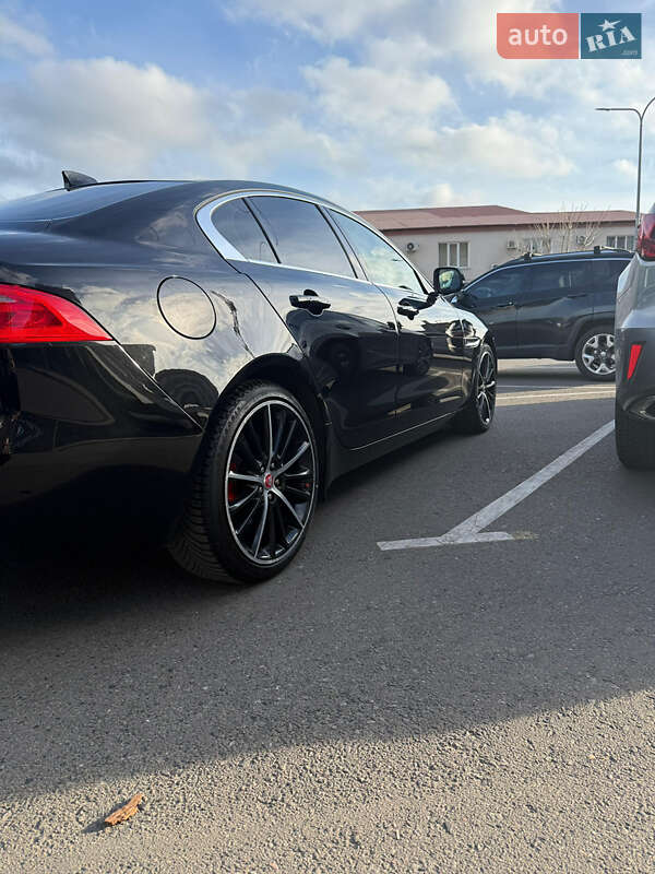 Седан Jaguar XE 2016 в Одессе