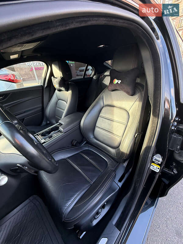 Седан Jaguar XE 2016 в Одессе