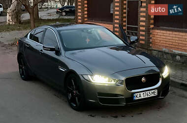 Седан Jaguar XE 2019 в Киеве