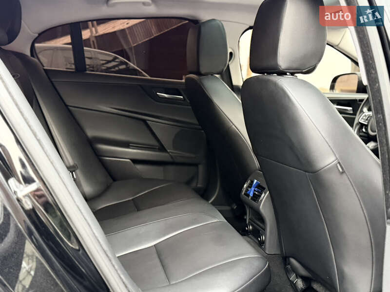 Седан Jaguar XE 2016 в Одесі фото 20 Седан Jaguar XE 2016 в Одесі