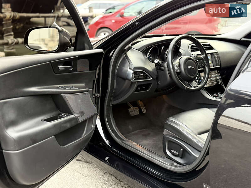 Седан Jaguar XE 2016 в Одесі фото 26 Седан Jaguar XE 2016 в Одесі