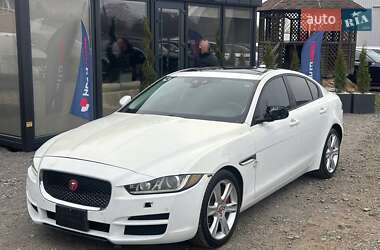 Седан Jaguar XE 2017 в Луцьку