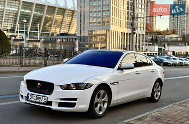 Седан Jaguar XE 2016 в Києві