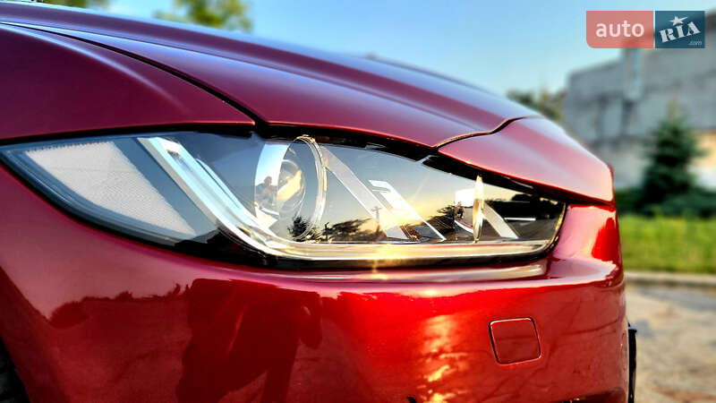 Седан Jaguar XE 2015 в Черкассах