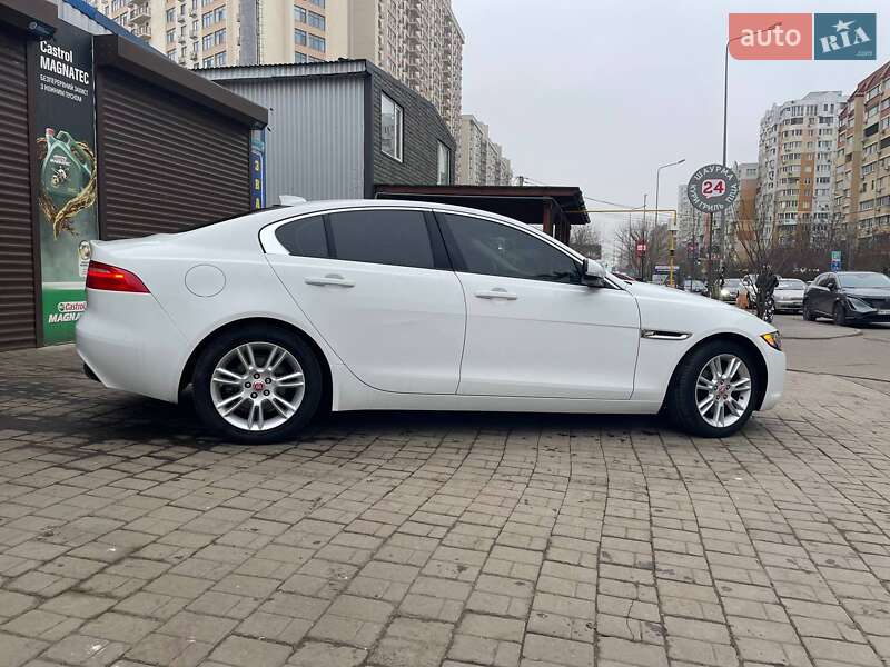 Седан Jaguar XE 2016 в Одессе фото 10 Седан Jaguar XE 2016 в Одессе