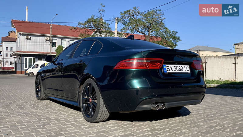 Седан Jaguar XE 2016 в Хмельницком