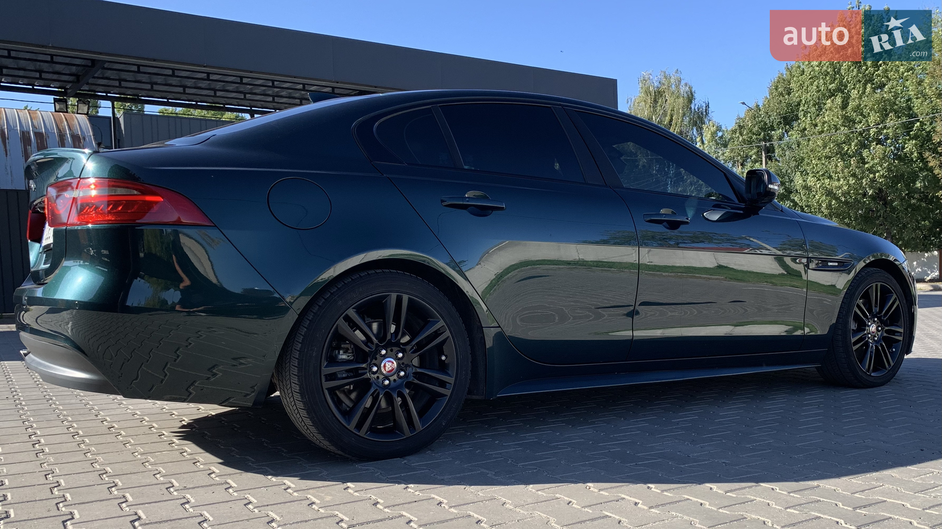 2016 Jaguar XE - мініатюра 11