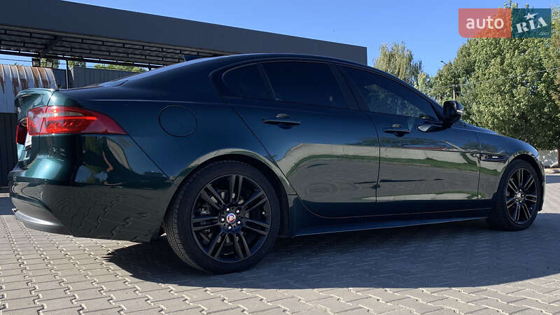 Седан Jaguar XE 2016 в Хмельницком