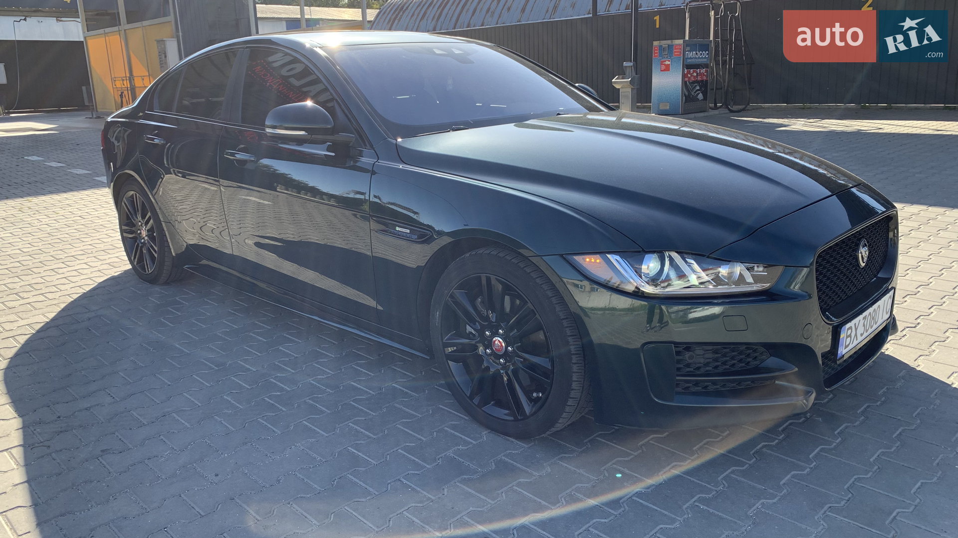 2016 Jaguar XE - мініатюра 14