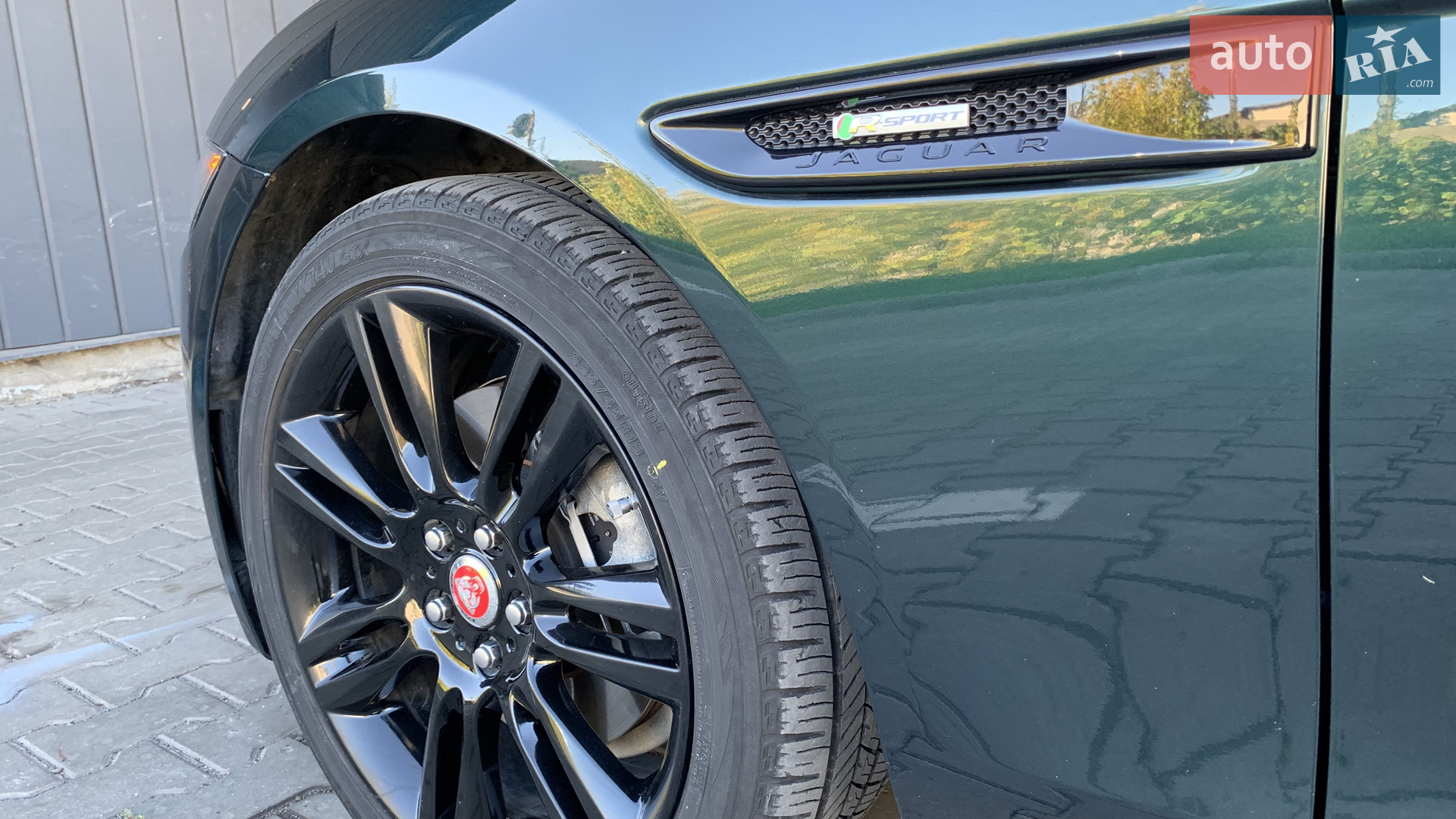 2016 Jaguar XE - мініатюра 36