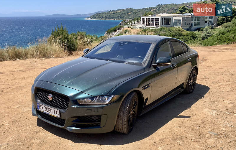 Седан Jaguar XE 2016 в Хмельницком