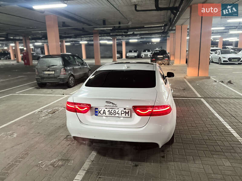 Седан Jaguar XE 2016 в Киеве фото 6 Седан Jaguar XE 2016 в Киеве