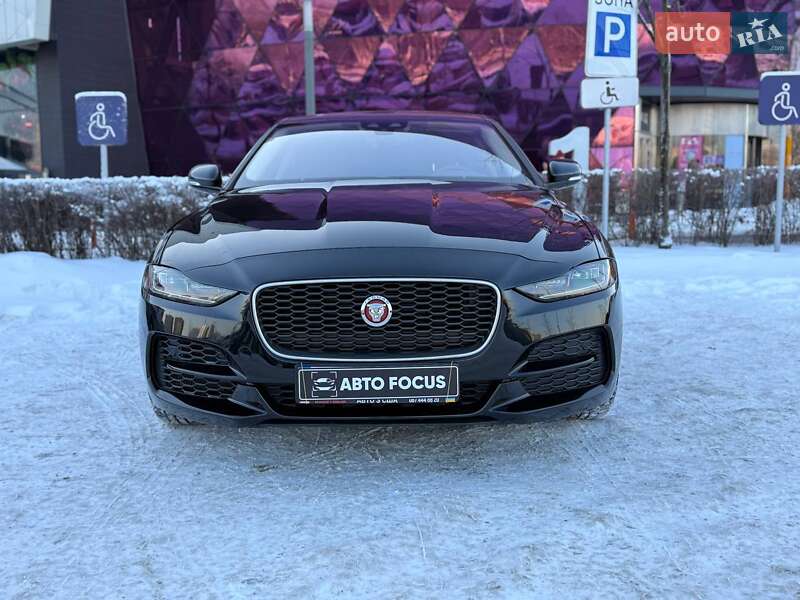 Седан Jaguar XE 2020 в Киеве фото 2 Седан Jaguar XE 2020 в Киеве