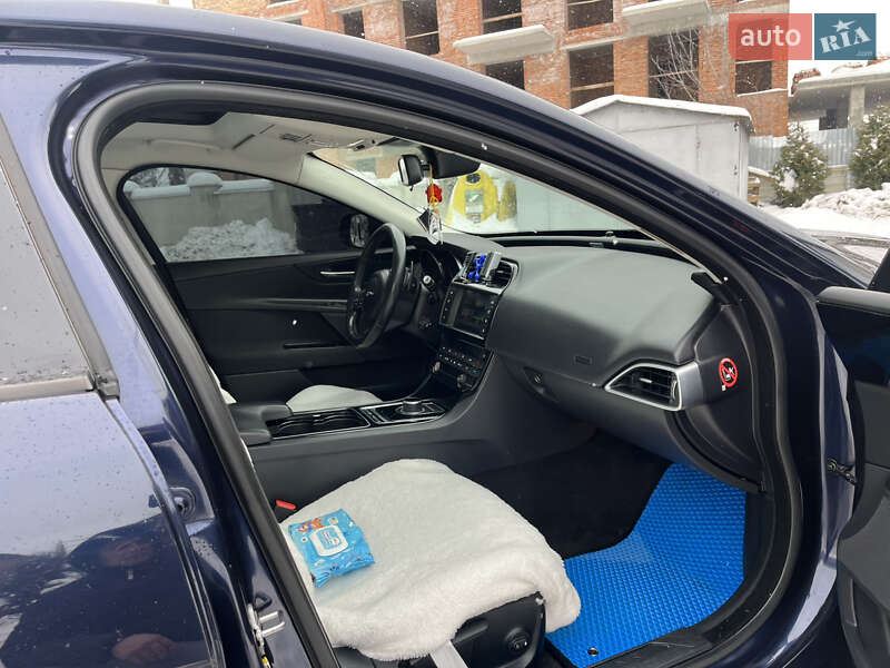 Седан Jaguar XE 2016 в Ивано-Франковске фото 55 Седан Jaguar XE 2016 в Ивано-Франковске