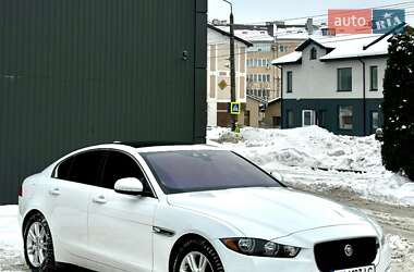 Седан Jaguar XE 2016 в Ивано-Франковске