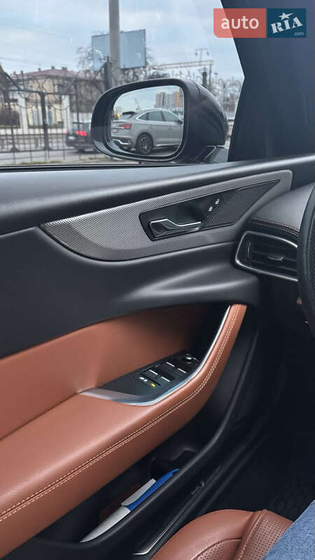 Седан Jaguar XE 2021 в Одессе