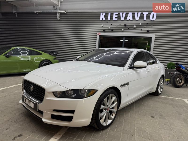 Jaguar XE 2016