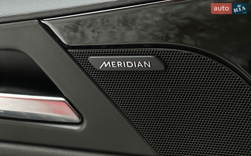 Седан Jaguar XE 2018 в Львове