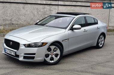 Седан Jaguar XE 2016 в Киеве