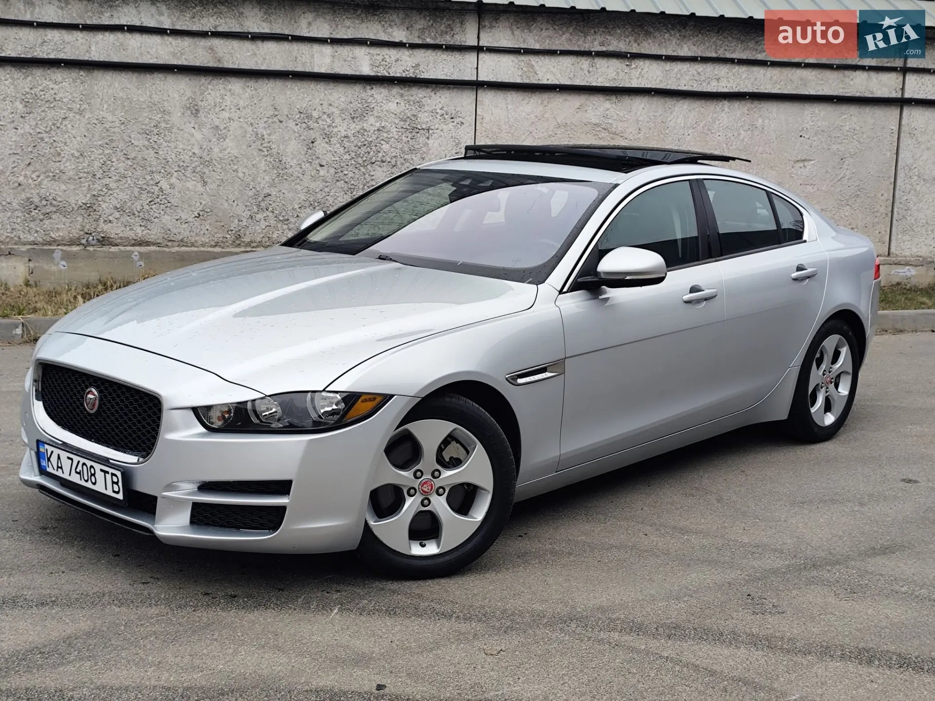 Jaguar XE 2016