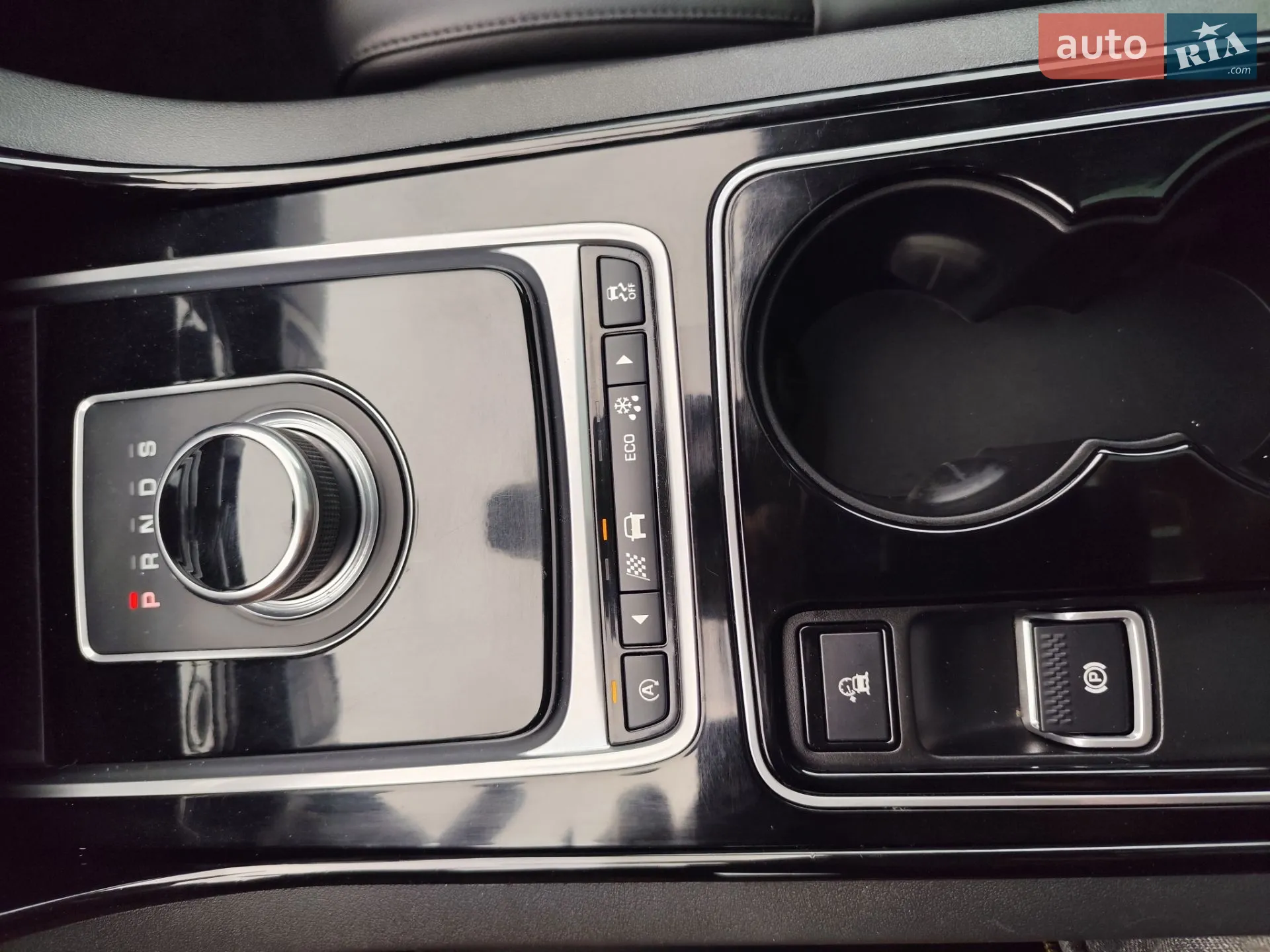 2016 Jaguar XE - мініатюра 25