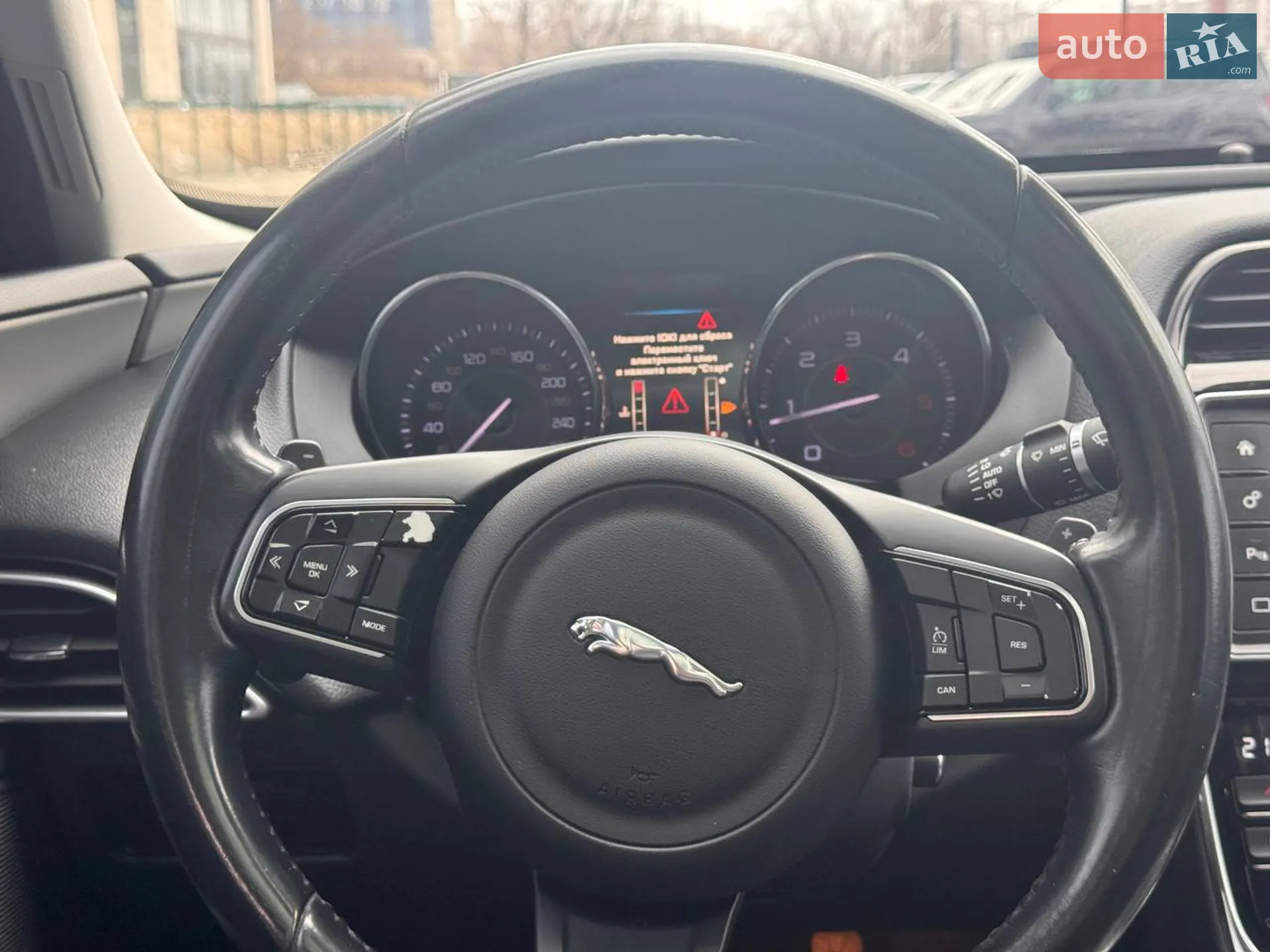 2015 Jaguar XE - мініатюра 23