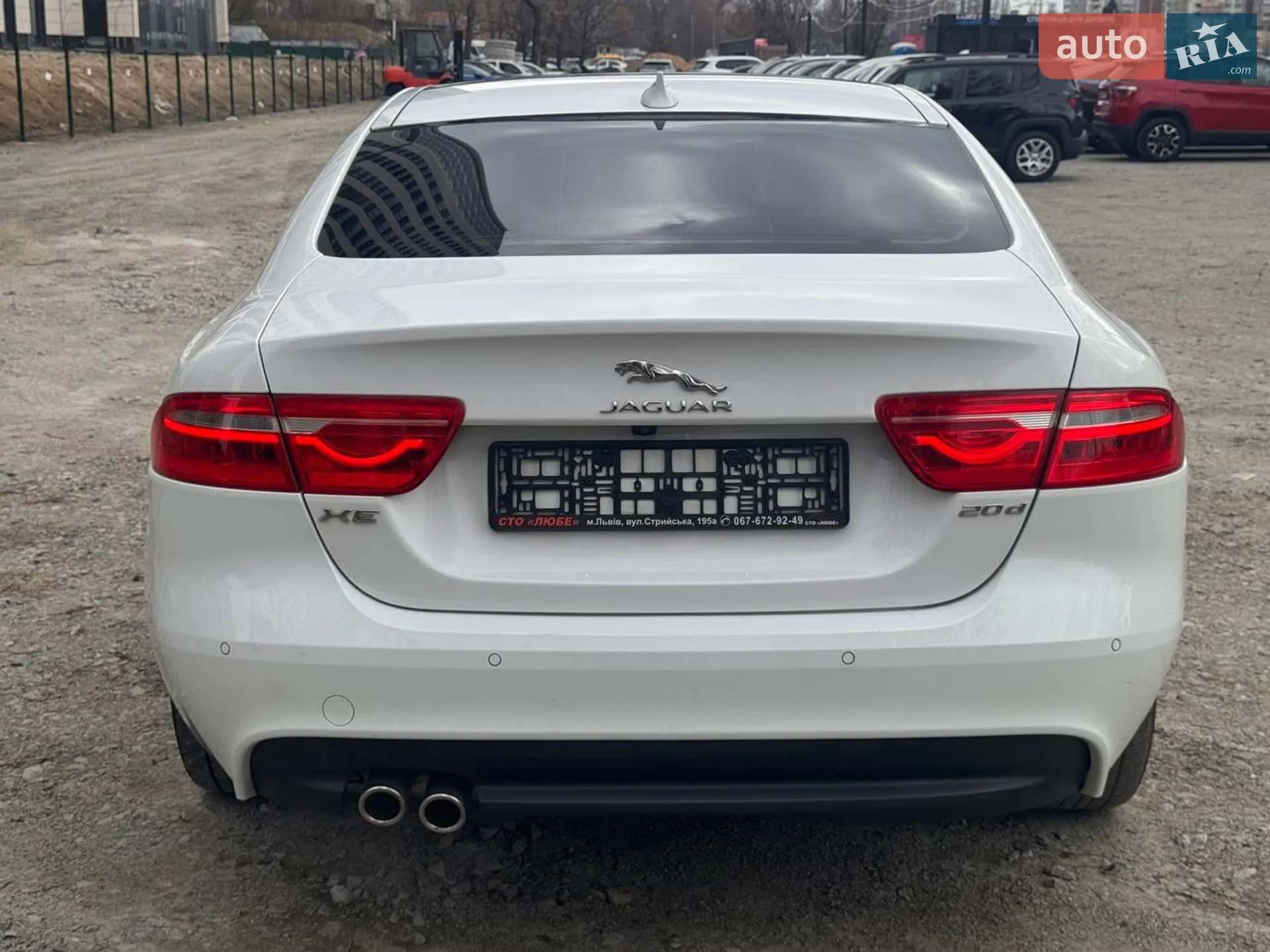 2015 Jaguar XE - мініатюра 12