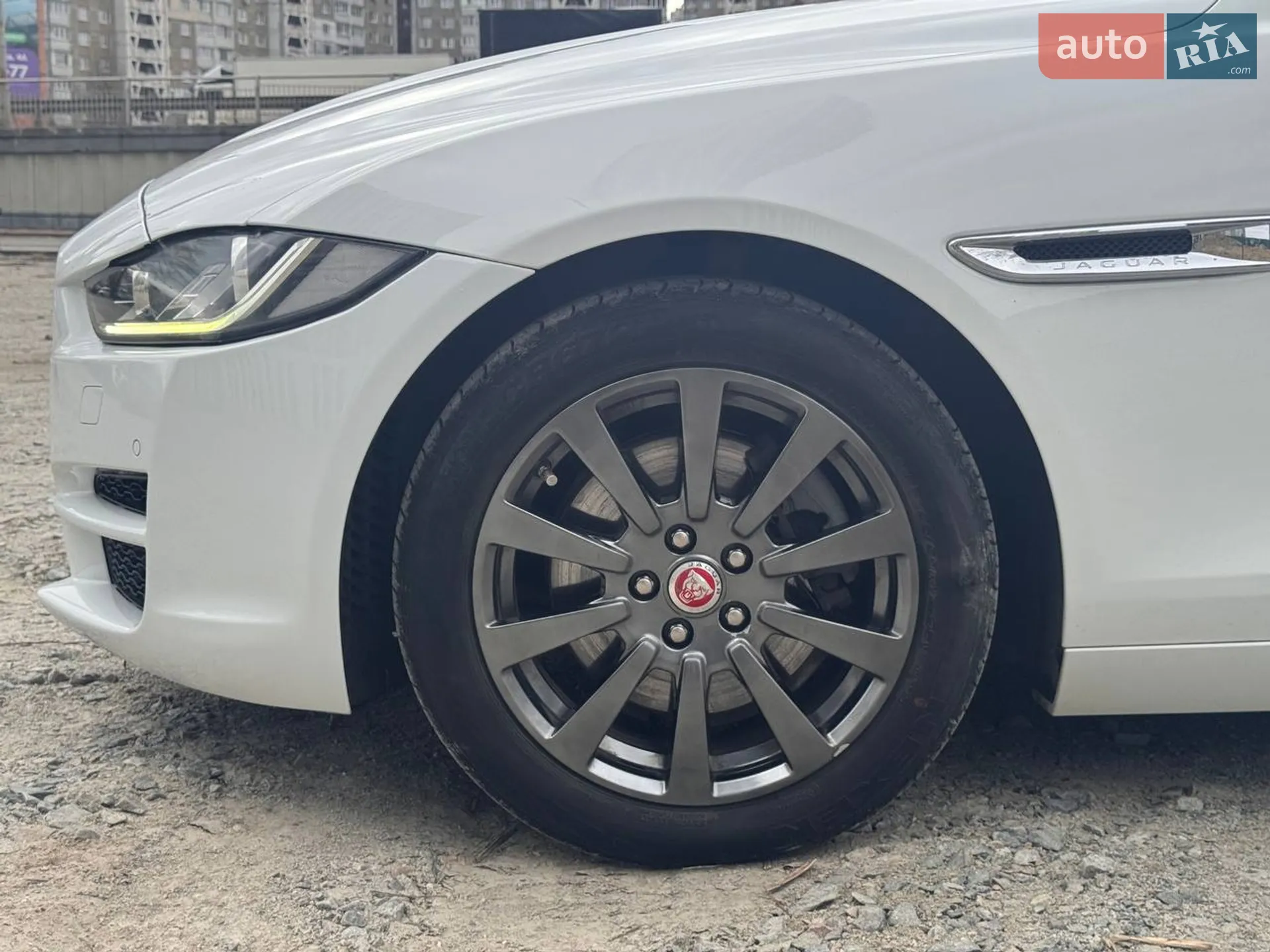 2015 Jaguar XE - мініатюра 17